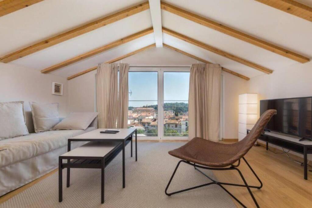 ロヴィニSea View House Fonteraアパートメント エクステリア 写真